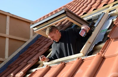 Pose de fenêtres de toit Velux à Eyroles